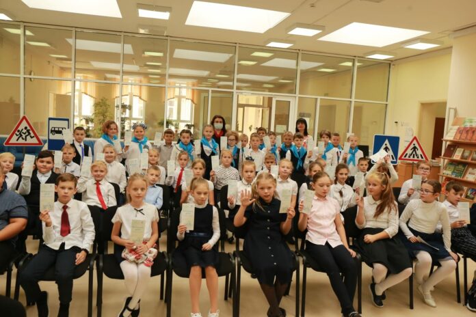 В СОШ № 35 прогла акция «Безопасность детей на дорогах»