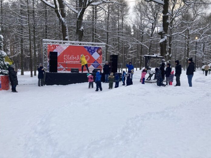 Праздник для детей провели в парке «Дубрава»