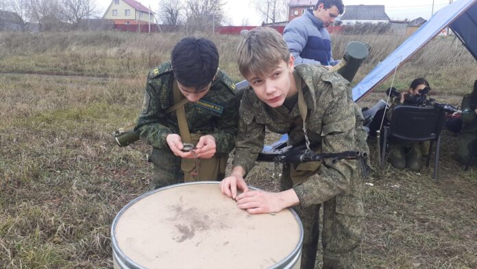 Кадеты Подольска приняли участие в Первенстве патриотических клубов «Тропа разведчика» в Серпухове