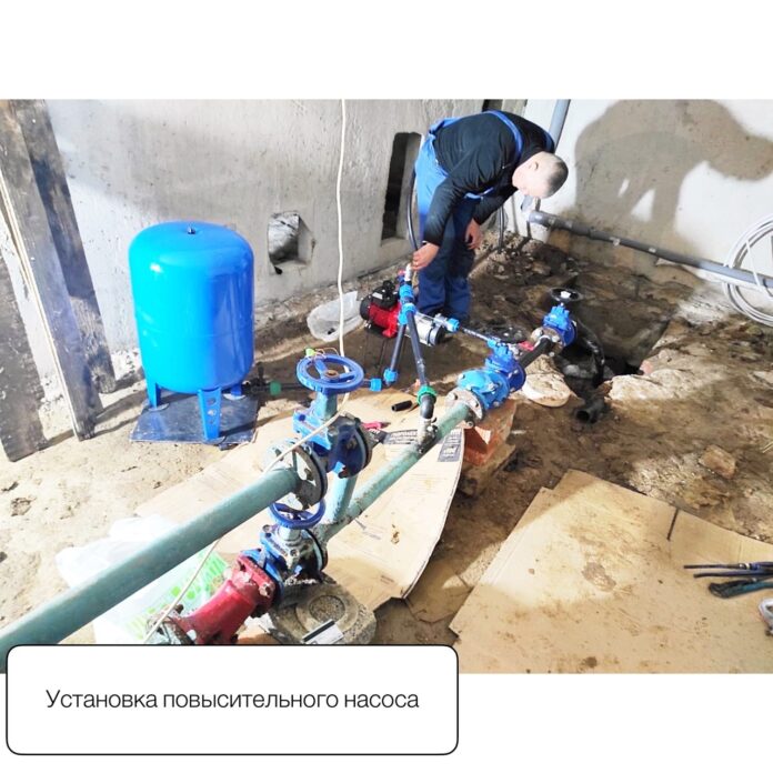 Повысительный насос установили в доме на Подольской улице