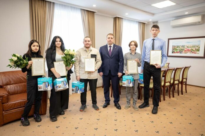 Пять юных подольчан получили сертификаты на приобретение жилья