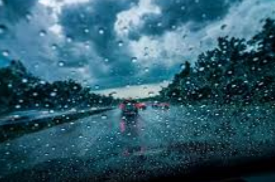 Водителей и пешеходов призвали быть внимательнее на дорогах