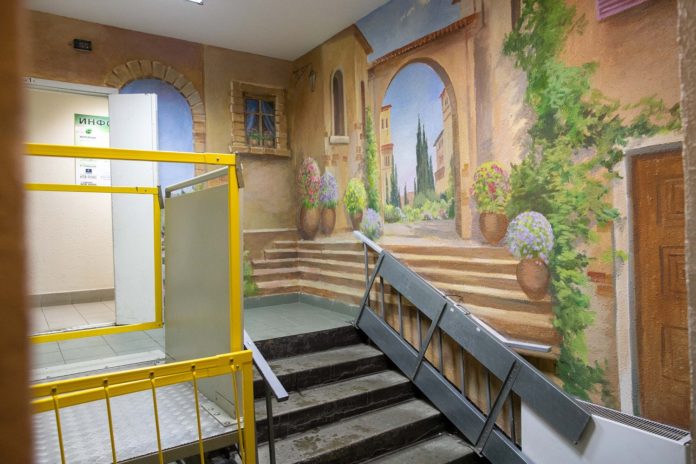 Жители округа могут проголосовать за «Лучший отремонтированный подъезд зрительских симпатий»