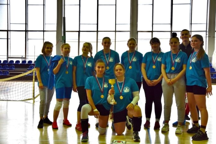 В Подольске прошли соревнования по волейболу среди женских команд