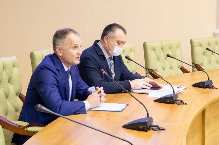 Рабочая встреча с руководителями крупнейших организаций муниципалитета по вопросу формирования мобилизационного людского резерва прошла...