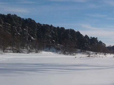 Толщина льда на Пахре 16 февраля