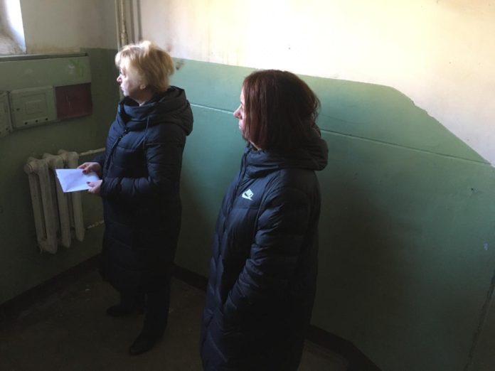 В поселке Дубровицы организовали мониторинг содержания МКД