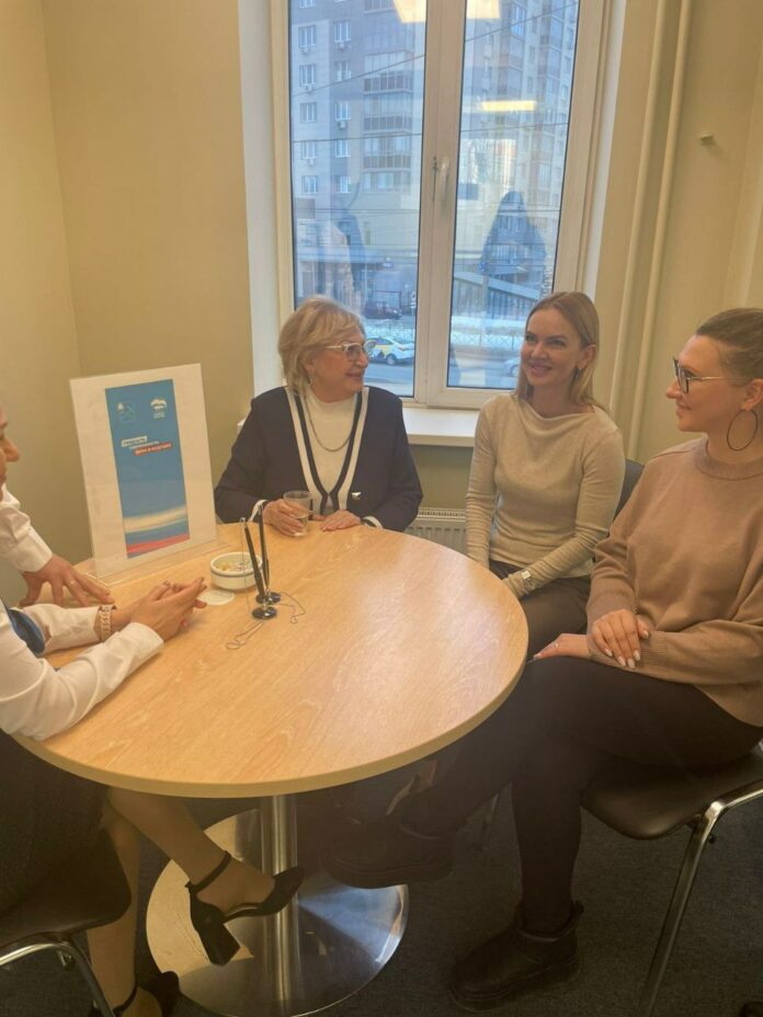 Руководитель фракции «Единая Россия» провела рабочую встречу за круглым столом с сотрудниками Банка ВТБ...