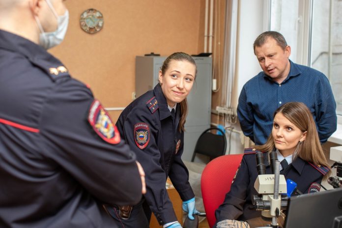 Экспертно-криминалистическая служба системы МВД России отмечает профессиональный праздник