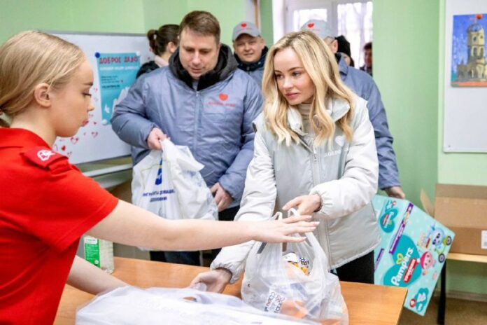 Глава округа принял участие в передаче гуманитарной помощи жителям Донбасса