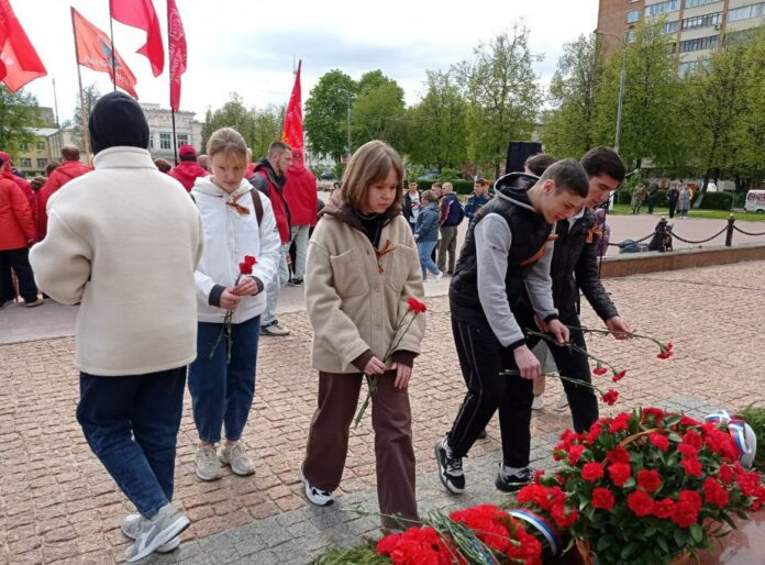 Депутат Михаил Жученко с объединённой делегацией студентов колледжа «Знание» приняли участие в проведении международной...