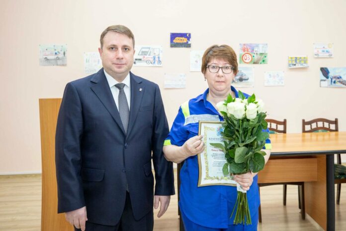 Сотрудники Подольской службы скорой помощи получили благодарности в свой профессиональный праздник