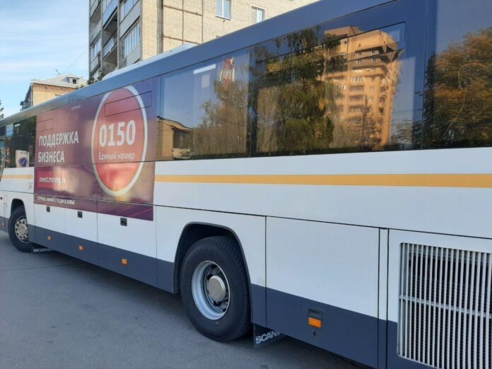 Более 130 автобусов Мострансавто укомплектованы новыми шинами с логотипом предприятия