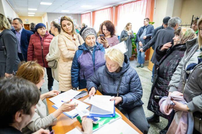 В поселке МИС «Выездная администрация» приняла более 100 человек