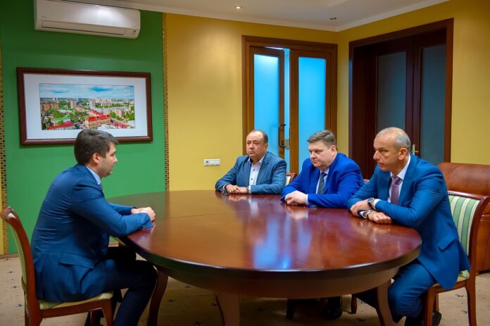 Глава муниципалитета провел встречу с директором Фонда защиты прав дольщиков Подмосковья