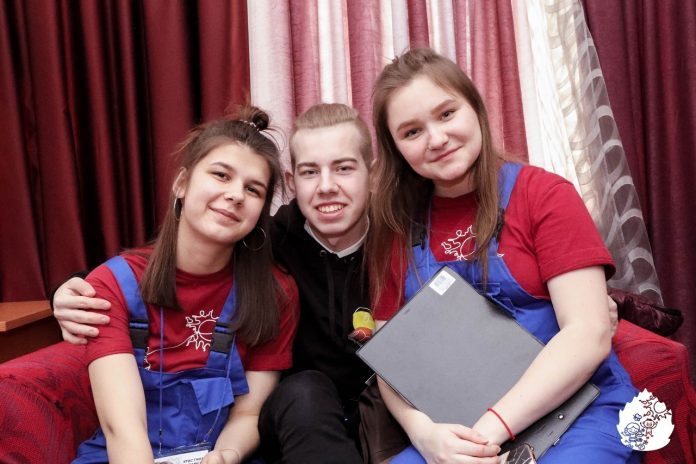 В МЦ «Максимум» состоялось второе занятие школы вожатого мастерства