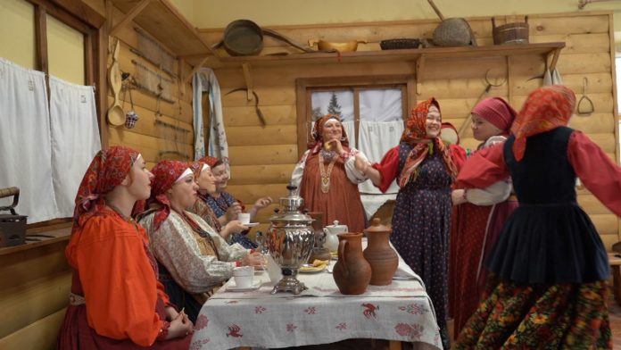 В рамках федерального проекта «Народная культура для школьников» открытый урок на тему празднования Масленицы...