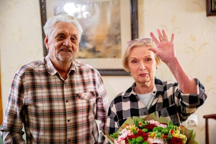 Председатель Горсовета посетил супругов Ильиных