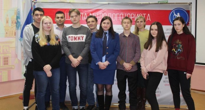 В Школе молодого юриста на лекции рассказали о направлениях деятельности прокуратуры