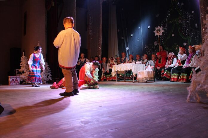 В ДК «Машиностроитель» прошел театрализованный концерт