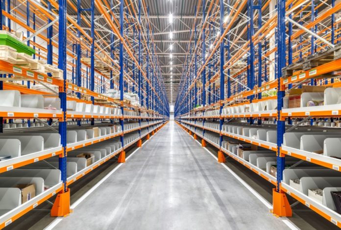 Задержан подозреваемый в серии краж на складе предприятия в д. Коледино