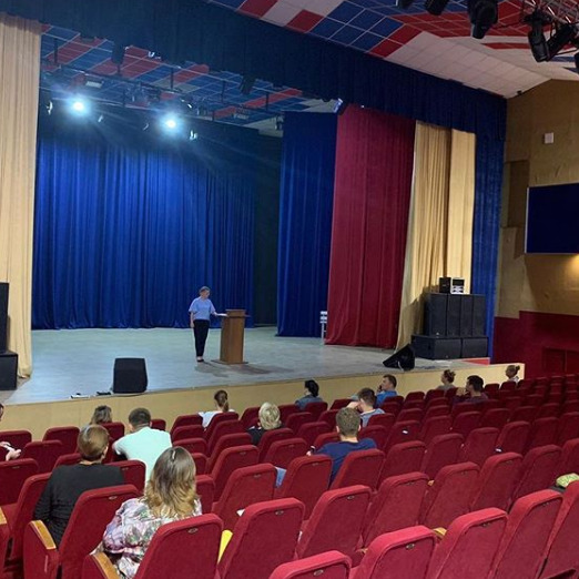 Во Дворце молодежи состоялась встреча с кандидатами в Общественную палату