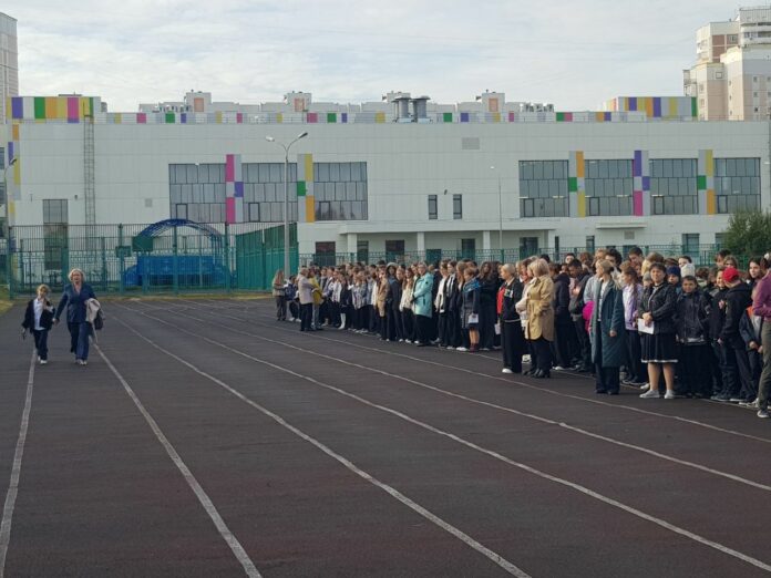 Депутат Совета депутатов Городского округа Подольск приняла участие в плановой эвакуации учащихся и сотрудников