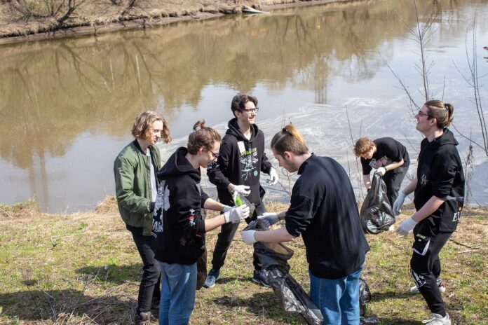 В Подольске проходит акция «Чистая река»