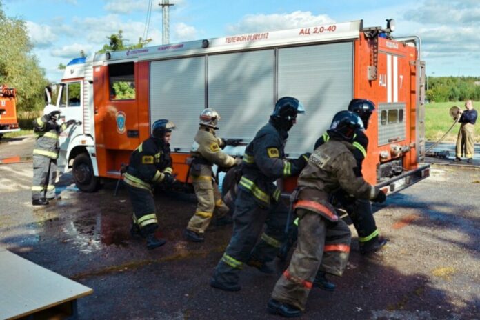 ‍Подольские пожарные стали бронзовыми призерами соревнований на лучшее отделение