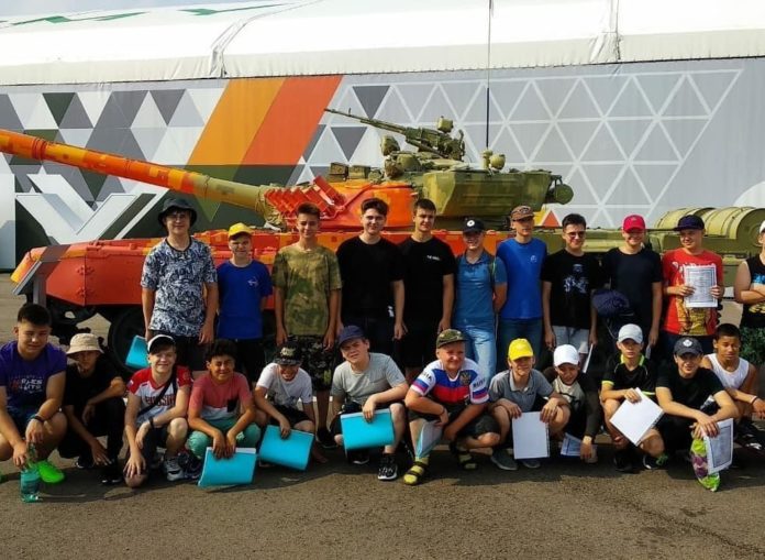 Воспитанники Юнармии Большого Подольска примут участие в «Лагере настоящих героев»