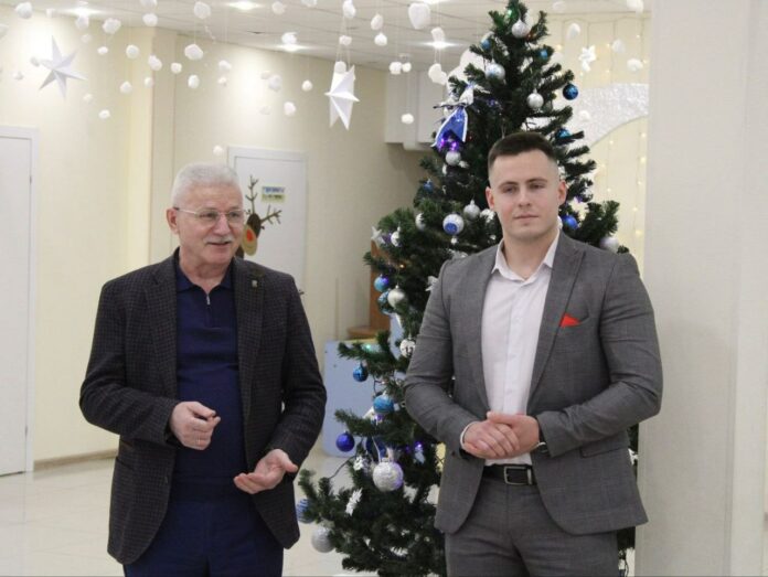 Депутат Московской областной Думы передал сладкие подарки в отделении реабилитации детей «Чеховский»