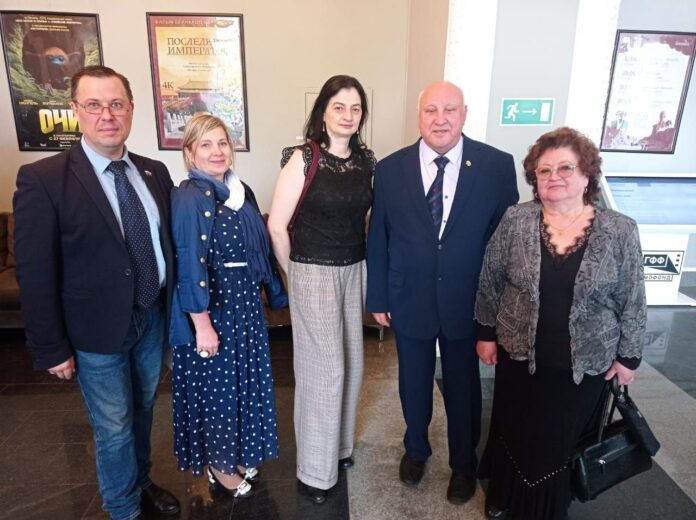 Партийцы Подольска приняли участие в просмотре фильма, приуроченного к 80-летию Победы в Великой Отечественной...