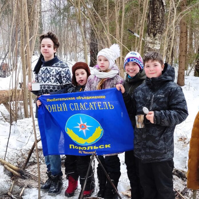 Турпоход по нехоженым окрестностям Подольска совершили юные спасатели