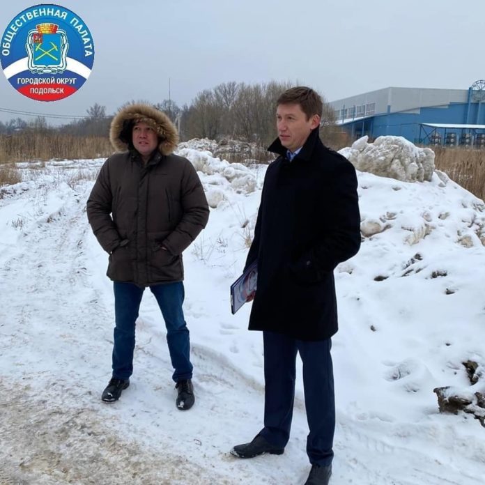 Снегосвалки проверяет Общественная палата Подольска и депутаты