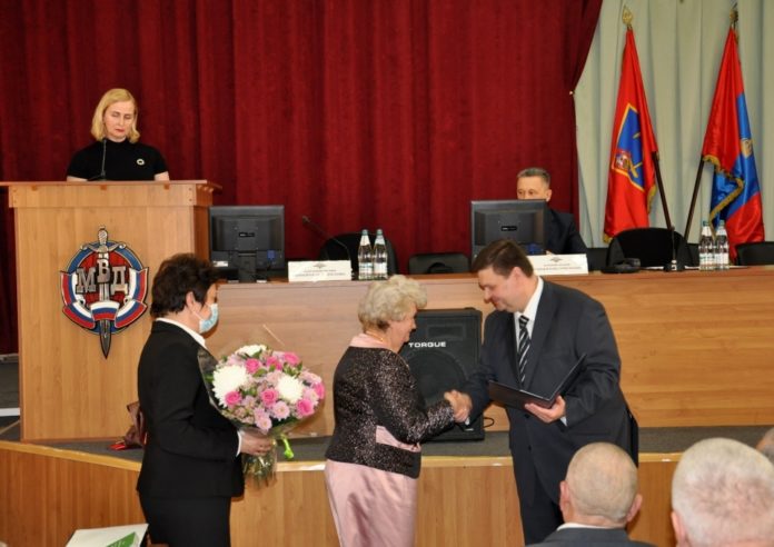 В УМВД России по Городскому округу Подольск торжественно поздравили ветеранов органов внутренних дел с...