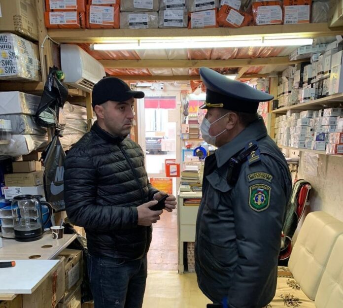 Более ста хозяйствующих субъектов Подольска проверили на соблюдение масочного режима