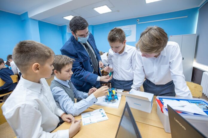 В двадцати подольских школах открыты кружки дополнительного образования (сюжет телеканала «360»)