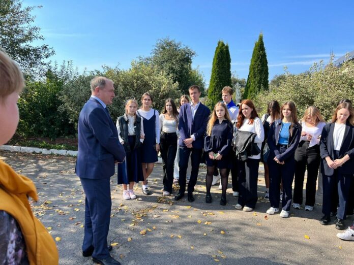 Для старшеклассников школы №18 провели экскурсию на очистные сооружения