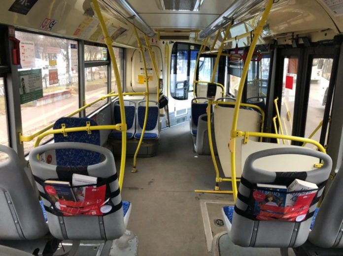 Шесть автобусов в округе принимают участие в акции «Читающий транспорт»