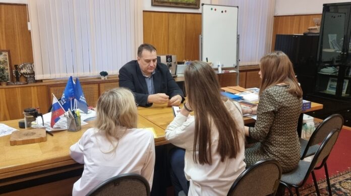 Депутат провел встречу в формате интервью с учениками школы № 36 Городского округа Подольск