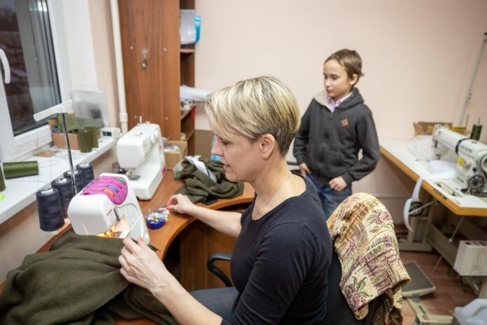 В Подольске жители присоединяются к работе в пунктах помощи участникам СВО 