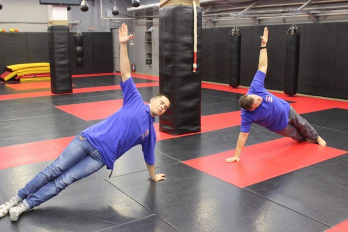 Депутат Юрий Стрелков провел онлайн зарядку