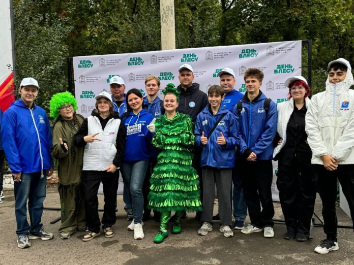 В Подольске высадили новую аллею в рамках партийного проекта «Чистый лес»