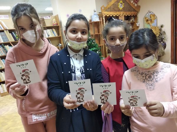 Новогодняя акция-викторина «На вопрос ответь бычку» идет в детской библиотеке № 27