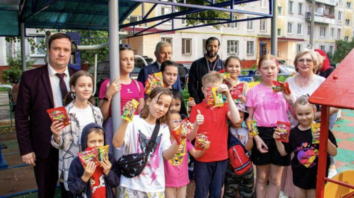 Партийцы провели для ребят «Праздник двора»