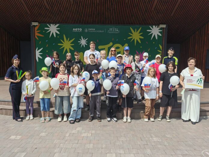 Подольские партийцы организовали викторину для школьников о правилах дорожного движения