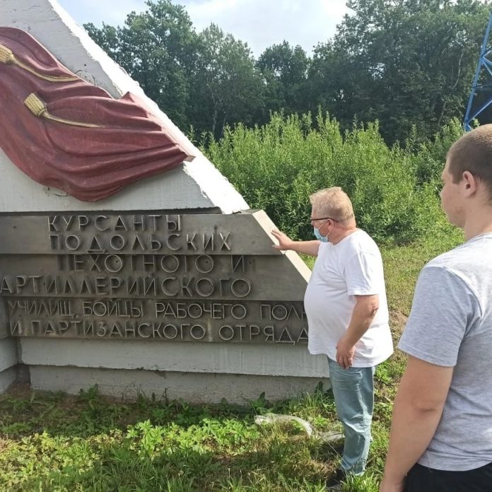 В Подольске прошла экскурсия по памятникам Героям Великой Отечественной войны