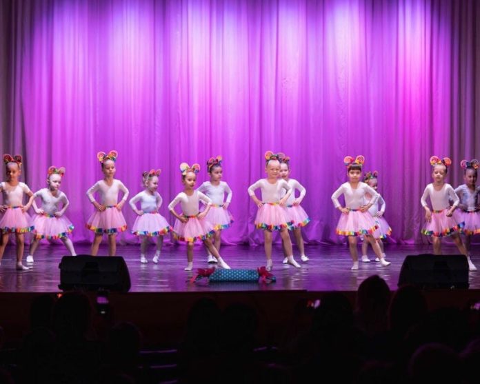 Школа танцев «Легенда» приглашает жителей округа на бесплатные мастер-классы