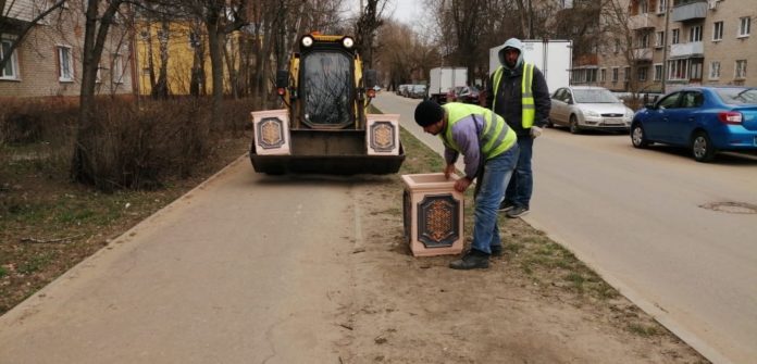 Новые урны установили на улицах в мкр. Климовск