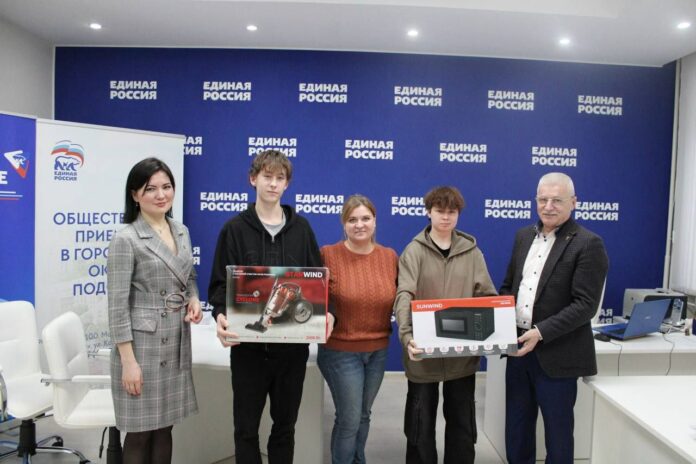 Депутат Московской областной Думы встретился с детьми-сиротами